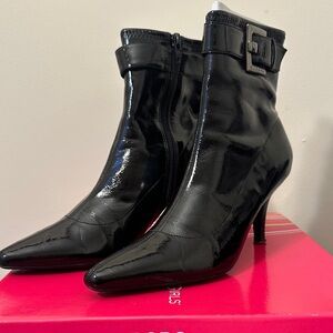 Elegant Black Ankle Boots